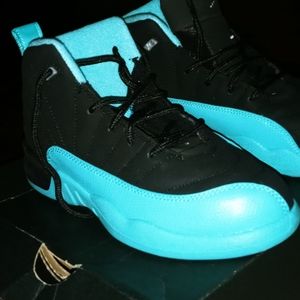 Jordan 12s